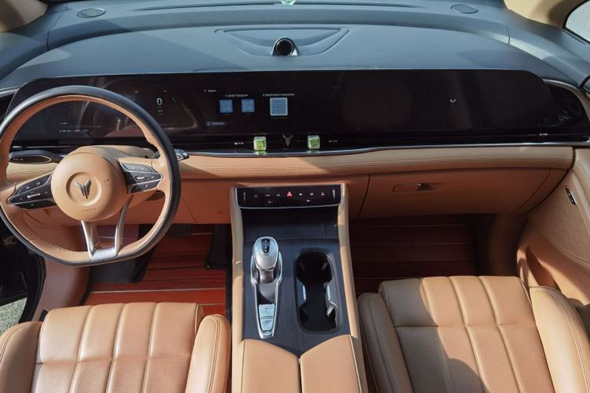 Used VOYAH Dream 2022 Low-Carbon Edition Plus Intelligent Driving Package Interior 1