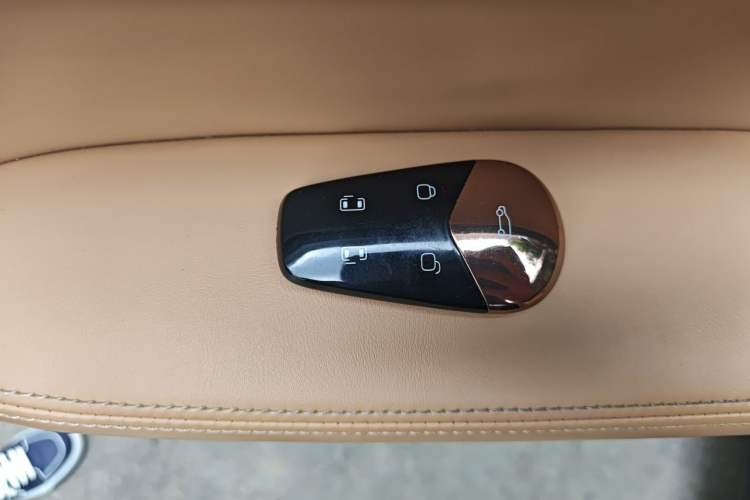 Used VOYAH Dream 2022 Low-Carbon Edition Dream+ Smart Enjoyment Package Interior 1