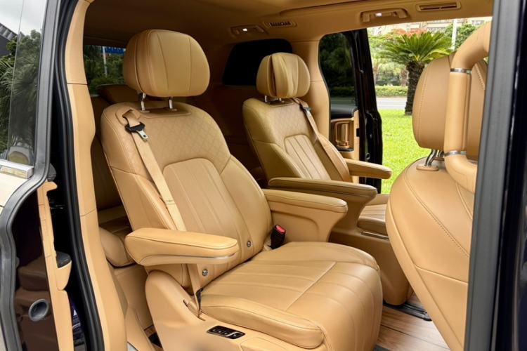 Used VOYAH Dream 2022 Low-Carbon Edition Plus Intelligent Driving Package Interior 1