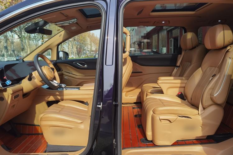 Used VOYAH Dream 2022 Low-Carbon Edition Plus Intelligent Driving Package Interior 2