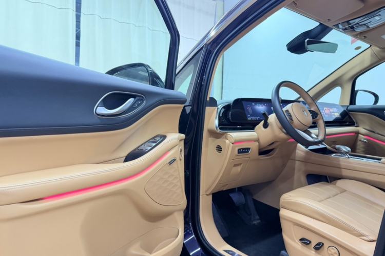 Used VOYAH Dream 2022 Low-Carbon Edition Home Interior 2