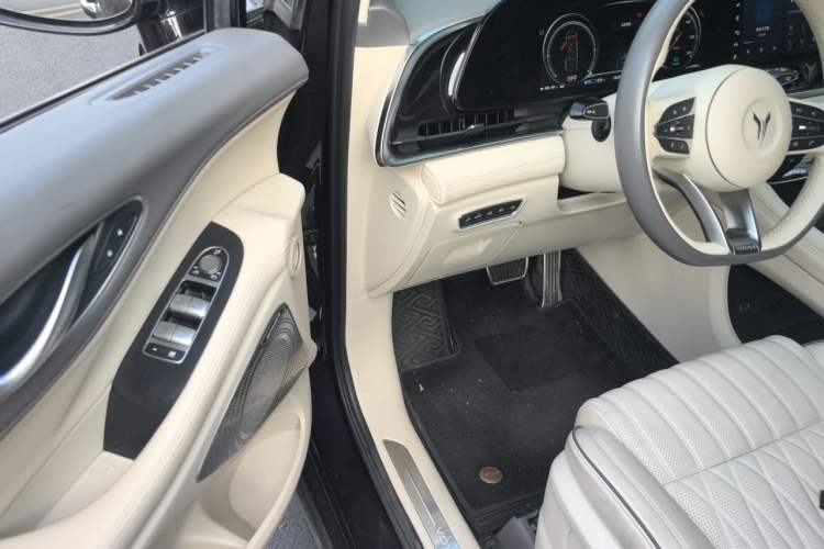 Used VOYAH Dream 2022 Low-Carbon Edition Dream+ Smart Enjoyment Package Interior 3