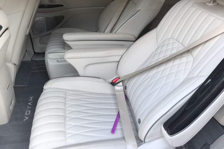 Used VOYAH Dream 2022 Low-Carbon Edition Dream+ Smart Enjoyment Package Interior 4