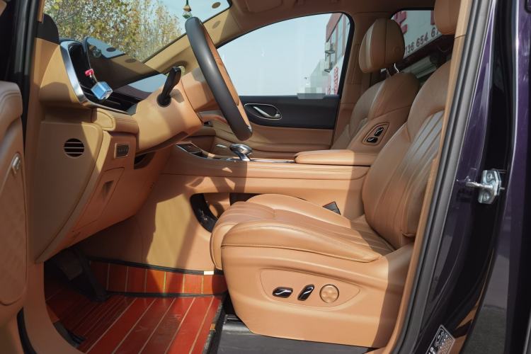 Used VOYAH Dream 2022 Low-Carbon Edition Plus Intelligent Driving Package Interior 4