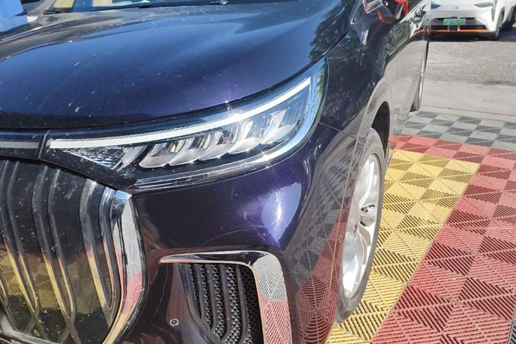 Used VOYAH Dream 2022 0-Emission Version Plus Intelligent Driving Package 475 km Left Front Headlight
