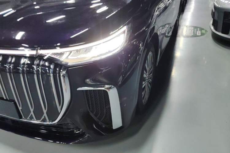Used VOYAH Dream 2022 0-Emission Edition Dream+ Smart Range Package – 605 km Left Front Headlight