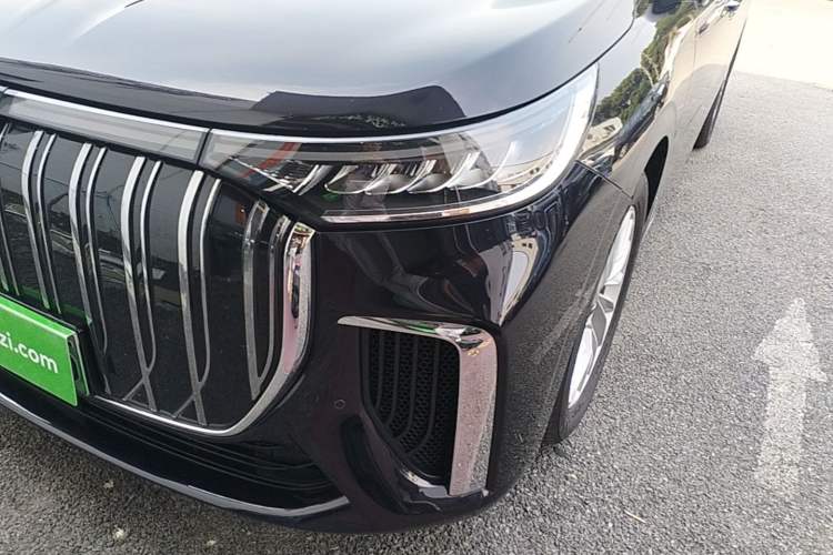 Used VOYAH Dream 2022 Zero-Carbon Edition Plus Intelligent Driving & Range Package—605 km Left Front Headlight