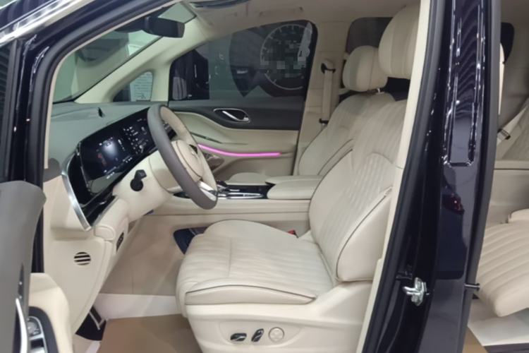 Used VOYAH Dream 2022 Low-Carbon Edition Dream+ Smart Enjoyment Package Left Front Seat