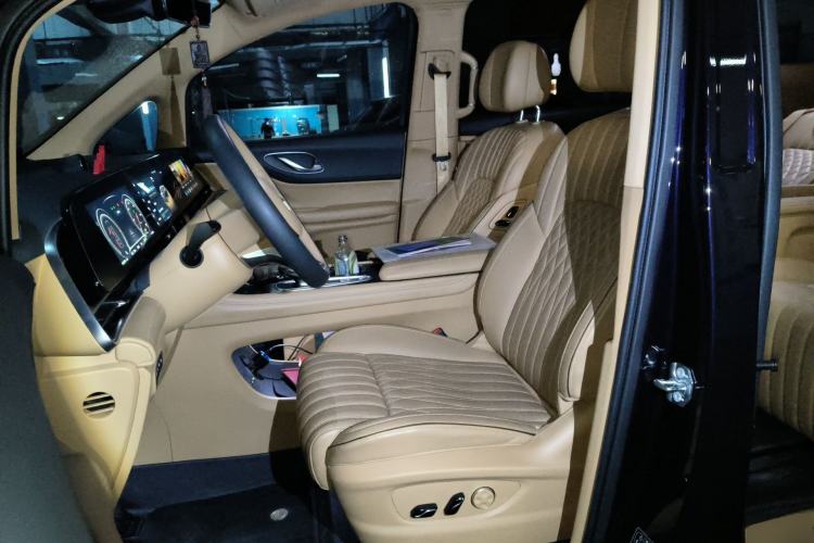 Used VOYAH Dream 2022 Low-Carbon Edition Dream+ Smart Enjoyment Package Left Front Seat