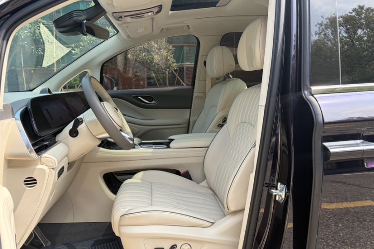 Used VOYAH Dream 2022 Low-Carbon Edition Dream+ Smart Enjoyment Package Left Front Seat