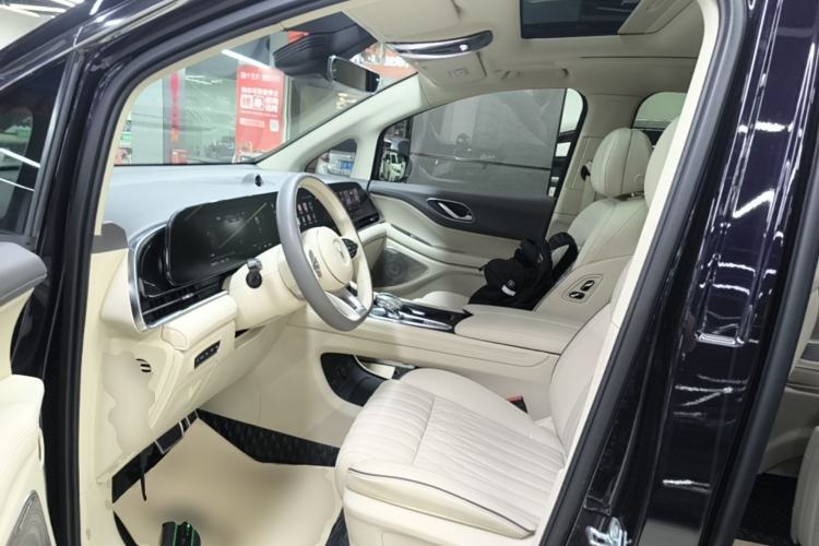 Used VOYAH Dream 2022 Low-Carbon Edition Dream+ Smart Enjoyment Package Left Front Seat