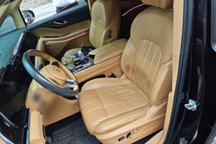 Used VOYAH Dream 2022 0-Emission Version Range of 475 km Left Front Seat