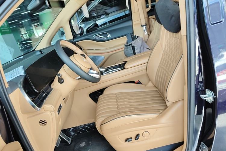 Used VOYAH Dream 2022 Low-Carbon Edition Dream+ Smart Enjoyment Package Left Front Seat