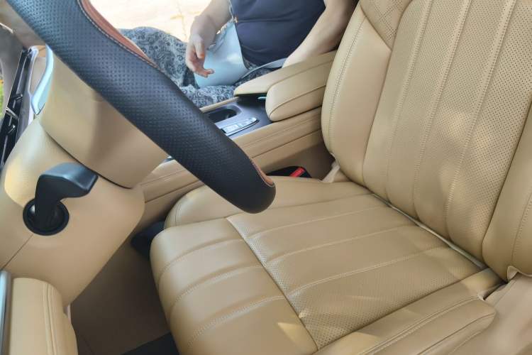 Used VOYAH Dream 2022 Low-Carbon Edition Plus Intelligent Driving Package Left Front Seat