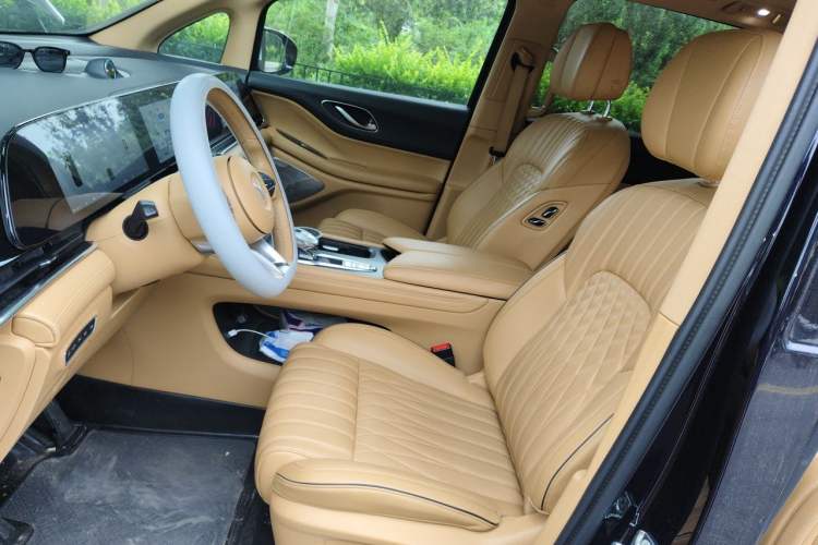 Used VOYAH Dream 2022 Low-Carbon Edition Dream+ Smart Enjoyment Package Left Front Seat