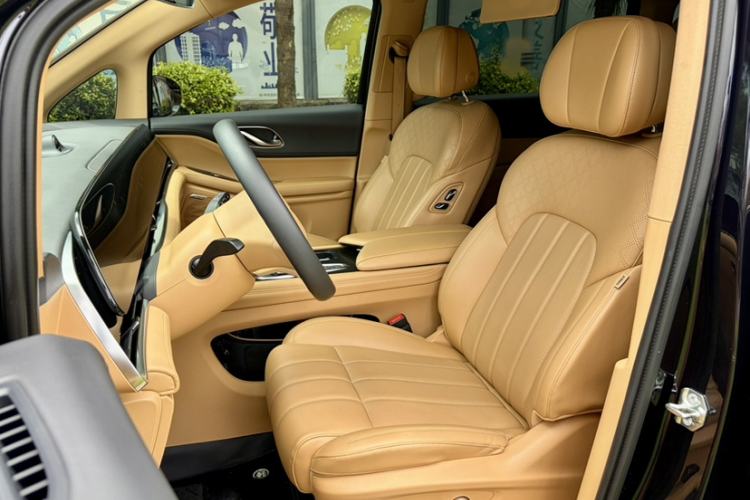 Used VOYAH Dream 2022 Low-Carbon Edition Plus Intelligent Driving Package Left Front Seat