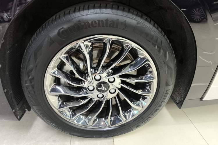 Used VOYAH Dream 2022 Low-Carbon Edition Dream+ Smart Enjoyment Package Left Front Wheel Hub