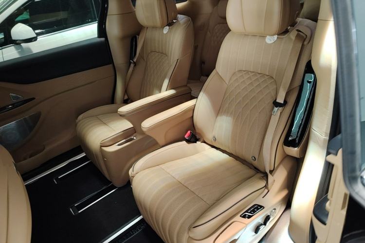 Used VOYAH Dream 2022 Low-Carbon Edition Dream+ Smart Enjoyment Package Left Rear Seat