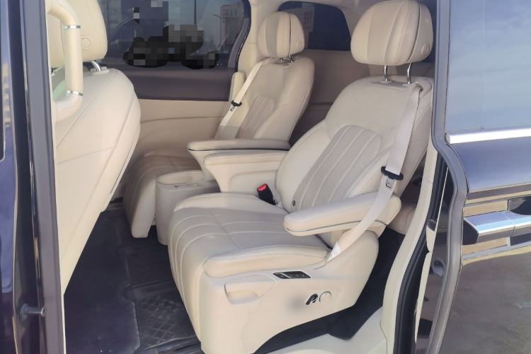 Used VOYAH Dream 2022 0-Emission Version Range of 475 km Left Rear Seat