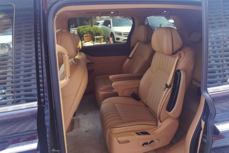 Used VOYAH Dream 2022 Low-Carbon Edition Dream+ Smart Enjoyment Package Left Rear Seat