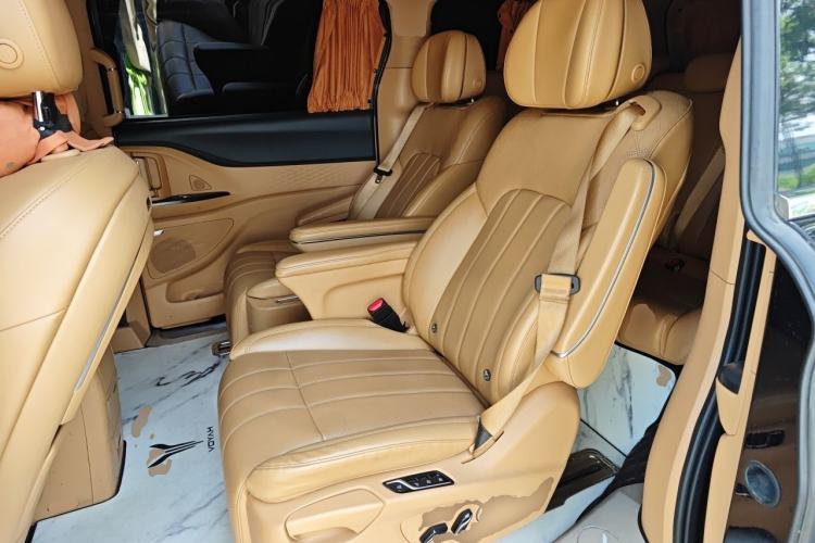 Used VOYAH Dream 2022 0-Emission Version Plus Intelligent Driving Package 475 km Left Rear Seat