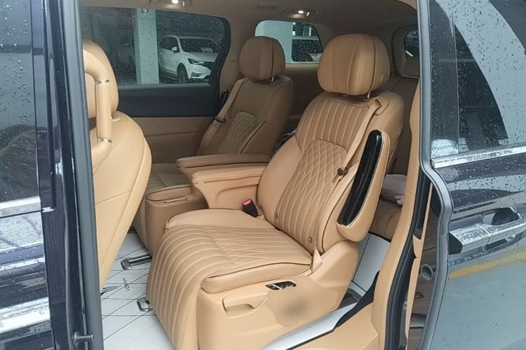 Used VOYAH Dream 2022 Low-Carbon Edition Dream+ Smart Enjoyment Package Left Rear Seat