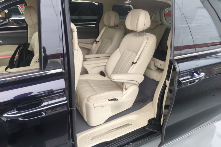 Used VOYAH Dream 2022 Low-Carbon Edition Plus Intelligent Driving Package Left Rear Seat