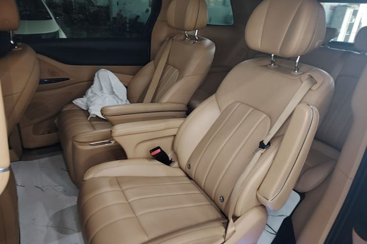 Used VOYAH Dream 2022 0-Emission Version Plus Intelligent Driving Package 475 km Left Rear Seat