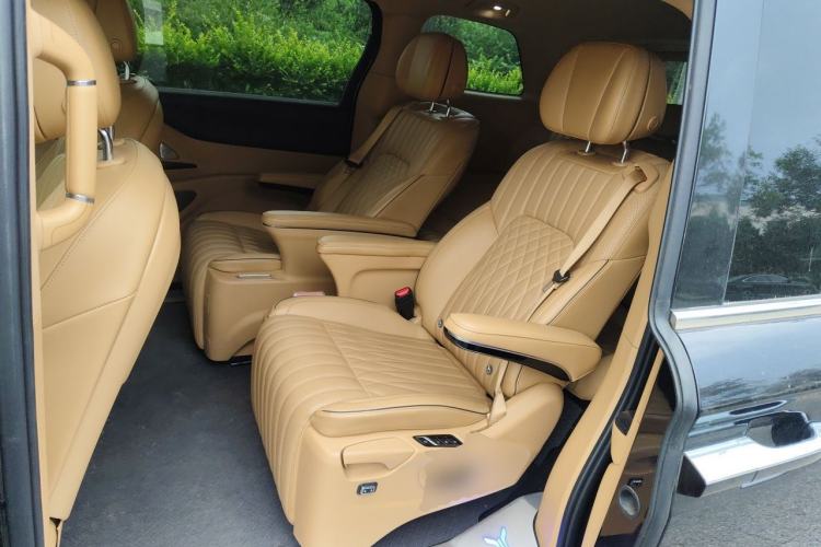Used VOYAH Dream 2022 Low-Carbon Edition Dream+ Smart Enjoyment Package Left Rear Seat