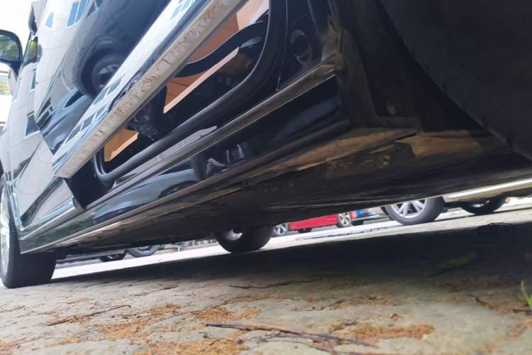 Used VOYAH Dream 2022 Low-Carbon Edition Home Left Side Sill