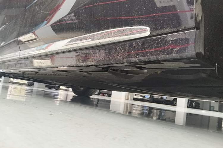 Used VOYAH Dream 2022 Low-Carbon Edition Dream+ Smart Enjoyment Package Left Side Sill