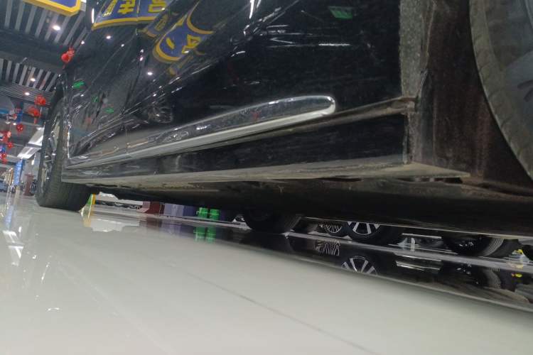 Used VOYAH Dream 2022 Low-Carbon Edition Dream+ Smart Enjoyment Package Left Side Sill