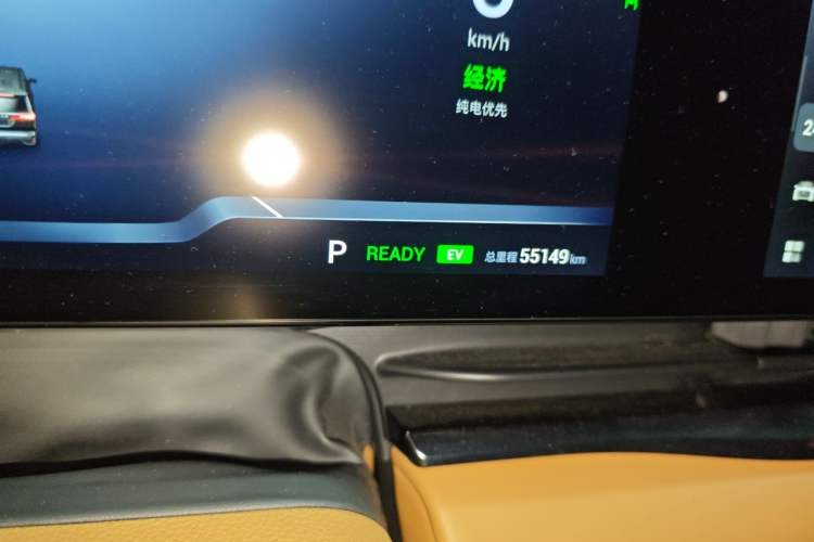 Used VOYAH Dream 2022 Low-Carbon Edition Dream+ Smart Enjoyment Package Odometer Close Up
