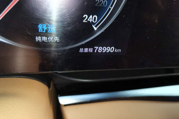 Used VOYAH Dream 2022 Low-Carbon Edition Dream+ Smart Enjoyment Package Odometer Close Up