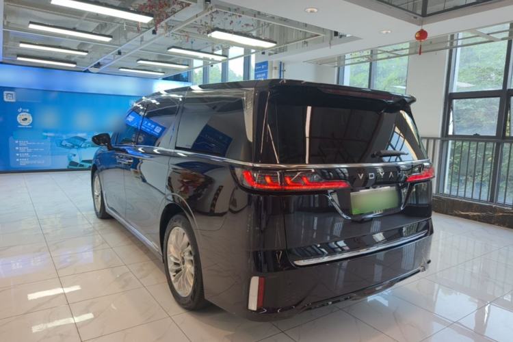 Used VOYAH Dream 2022 0-Emission Version Plus Intelligent Driving Package 475 km Rear Left 45 Deg