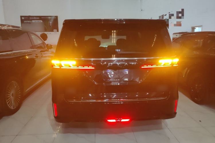 Used VOYAH Dream 2022 Low-Carbon Edition Dream+ Smart Enjoyment Package Rear