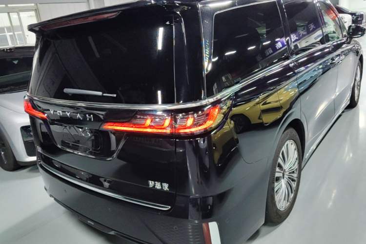 Used VOYAH Dream 2022 0-Emission Edition Dream+ Smart Range Package – 605 km Rear Right 45 Deg