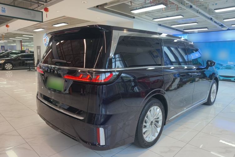 Used VOYAH Dream 2022 0-Emission Version Plus Intelligent Driving Package 475 km Rear Right 45 Deg