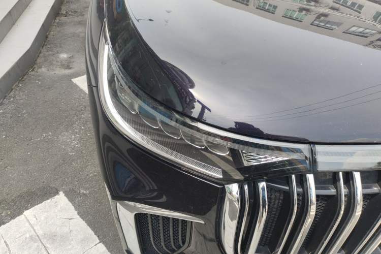 Used VOYAH Dream 2022 Low-Carbon Edition Plus Intelligent Driving Package Right Front Headlight