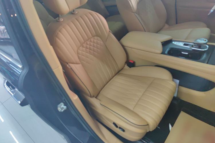 Used VOYAH Dream 2022 Low-Carbon Edition Dream+ Smart Enjoyment Package Right Front Seat