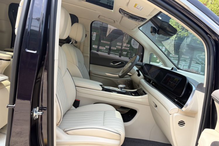 Used VOYAH Dream 2022 Low-Carbon Edition Dream+ Smart Enjoyment Package Right Front Seat