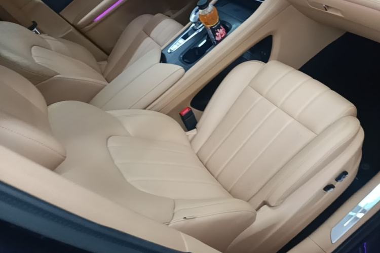 Used VOYAH Dream 2022 Low-Carbon Edition Plus Intelligent Driving Package Right Front Seat