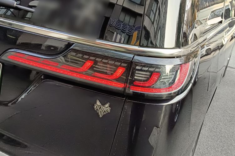 Used VOYAH Dream 2022 Low-Carbon Edition Dream+ Smart Enjoyment Package Right Rear Taillight