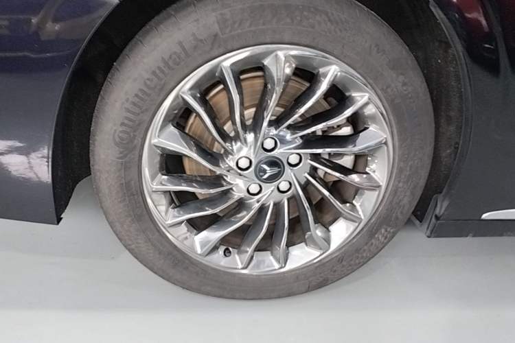 Used VOYAH Dream 2022 Low-Carbon Edition Dream+ Smart Enjoyment Package Right Rear Wheel Hub