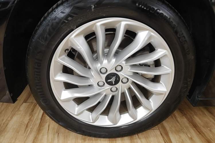 Used VOYAH Dream 2022 Low-Carbon Edition Home Right Rear Wheel Hub