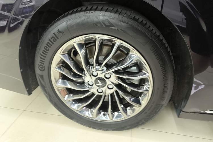 Used VOYAH Dream 2022 Low-Carbon Edition Dream+ Smart Enjoyment Package Right Rear Wheel Hub