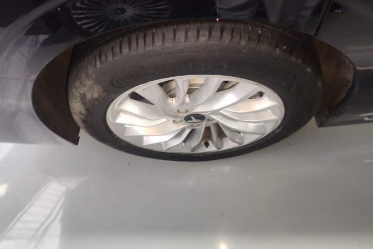 Used VOYAH Dream 2022 Low-Carbon Edition Plus Intelligent Driving Package Right Rear Wheel Hub