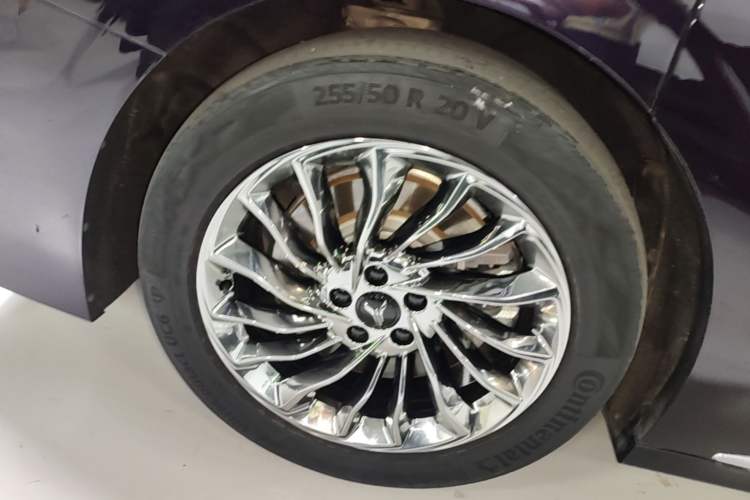 Used VOYAH Dream 2022 Low-Carbon Edition Dream+ Smart Enjoyment Package Right Rear Wheel Hub