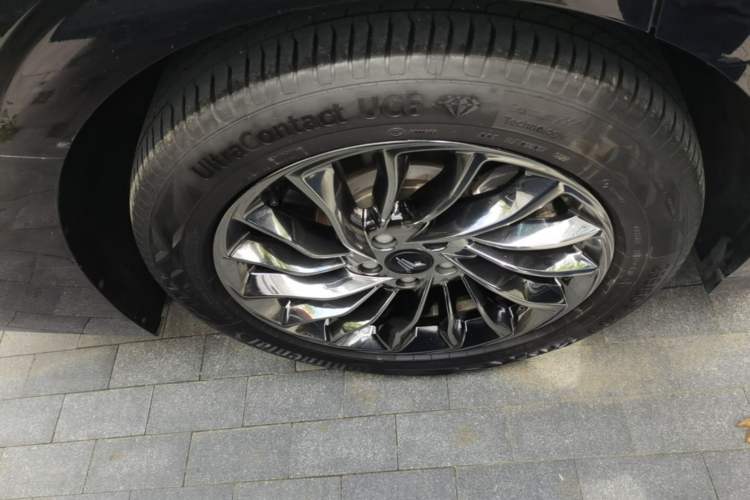 Used VOYAH Dream 2022 Low-Carbon Edition Dream+ Smart Enjoyment Package Right Rear Wheel Hub