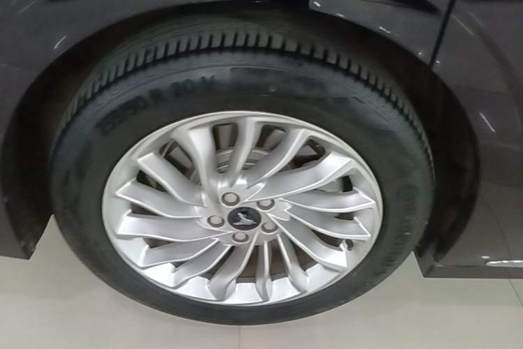 Used VOYAH Dream 2022 Low-Carbon Edition Dream+ Smart Enjoyment Package Right Rear Wheel Hub